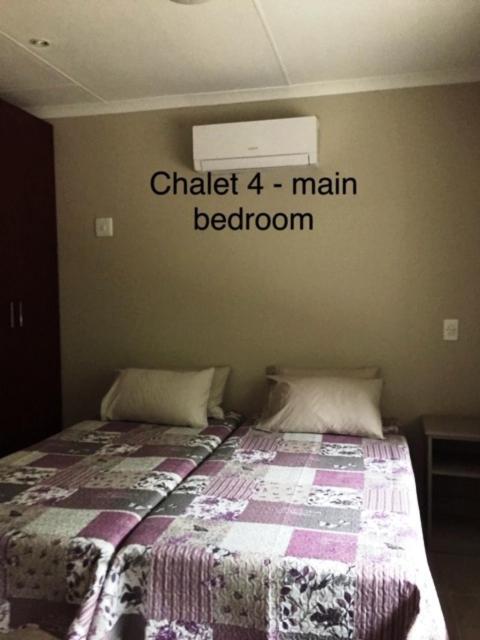 Impala Chalets ファラボルワ エクステリア 写真