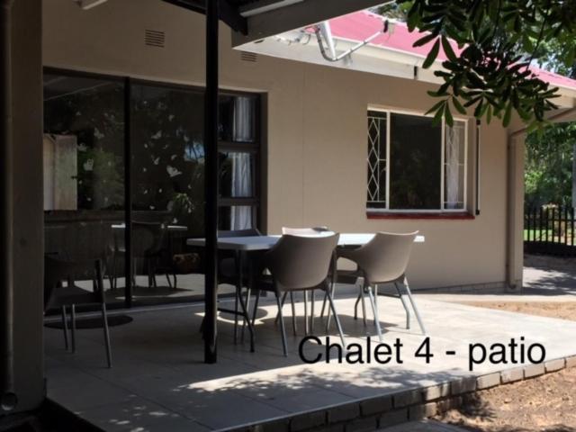 Impala Chalets ファラボルワ エクステリア 写真